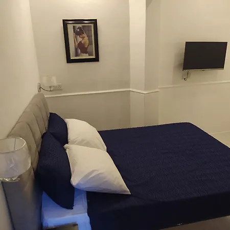 招待所 3 Cities Heart 2