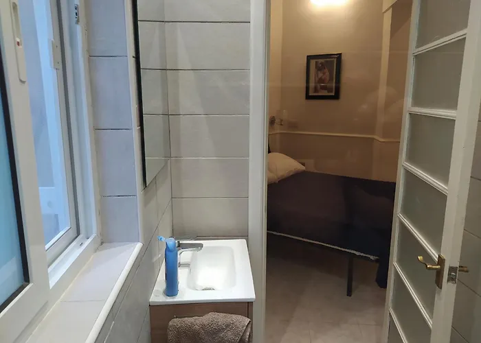 Гостевой дом 3 Cities Heart 2 *