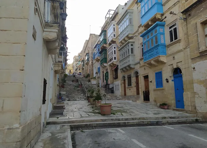 Pensiune 3 Cities Heart 2 *